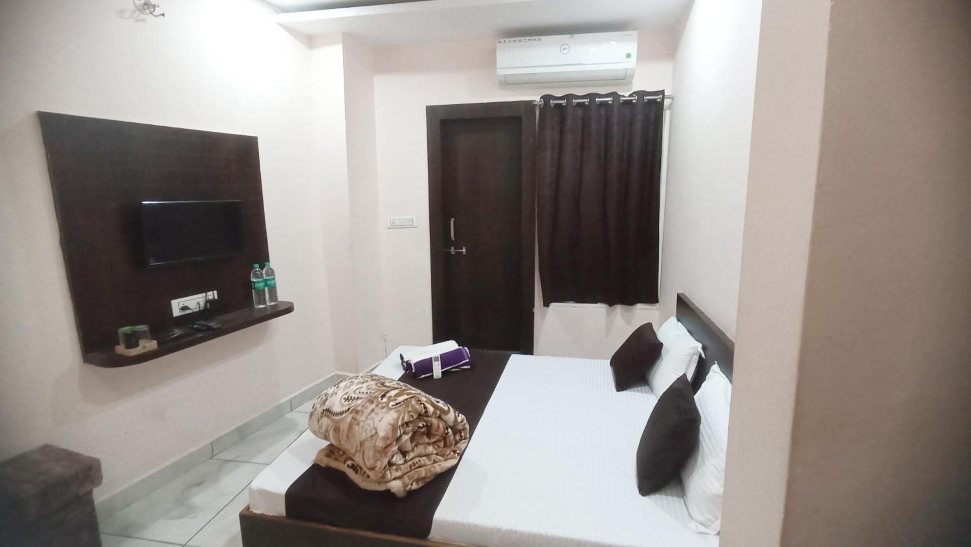 Hotel Shree Krishna Palace Ujjain Exterior photo